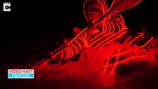 تصاویری چشم نواز از کایاک سواری در آبهای خروشان