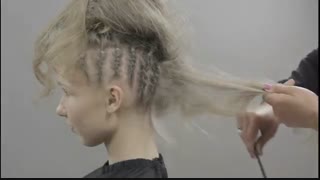 حالت دادن حرفه ای موی سر