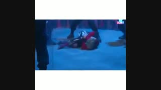 Exo چه محکم میزنه:/