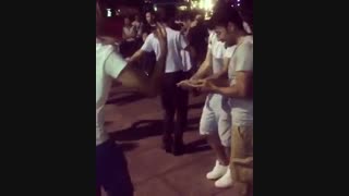 رقص و اهنگ ایرانی تو خیابون.......