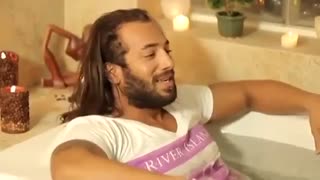 پشت صحنه ی زیبای اهنگ توبه حرف من گوش کن از:امیر تتلو و طعمه