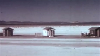 تاثیر انفجار بمب اتمی روی یک خانه کوچک