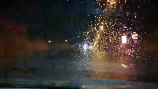 اینجا داره بارون میاد خفن