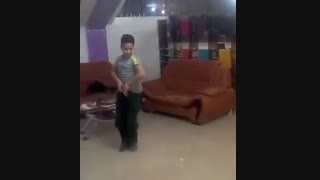 فیلم رقص پسر بچه زیبا ایرانی