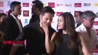 والیا( وارون  و الیا ) عشقای من با صدای خودشون گاما گاما رو میخونن