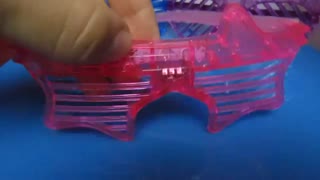 عینک چراغدار led کرکره ای ریبنی و ستاره ای - www.erosshop.ir