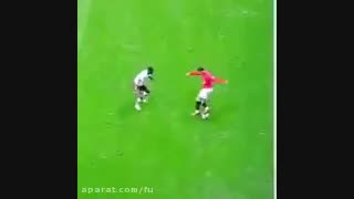 وقتی رونالدو بازیکن روب رو شو تحقیر می کنه