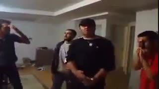 فری استایل بهرام همراه بابک تیغه و ساچمه و تن به 10 (توصیه شده)