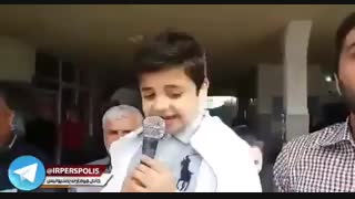 ترانه قهرمانی پرسپولیس توسط هانی نوروزی در مدرسه