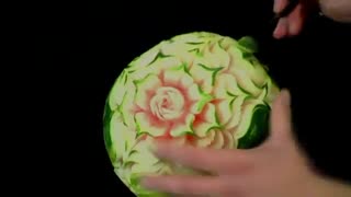 آموزش میوه آرایی - طرح گل با هندوانه