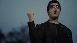 دانلود موزیک ویدیو جدید فرزاد فرزین به نام عاشقانه