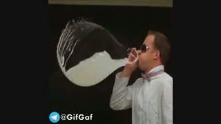 لحظه ترکیدن بادکنک در ۶۰هزار فریم در ثانیه