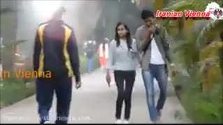 دوربین مخفی ترساندن دخترها با مار پلاستیکی