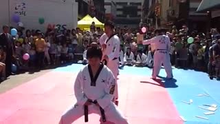 #سوتی#  بدبخت مخش اومد تو دهنش