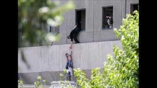 کودکی که در حمله تروریستی به مجلس جهانی شد