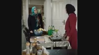 عاشقانه قسمت 13 با چندین کیفیت و به همراه فیلم های کوتاه رسید زود بیاید دو قسمت بیشتر تا پایانش نمونده