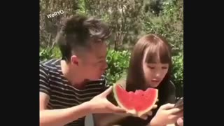 قشنگ حقشو گذاشت کف دستش ععععععع