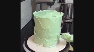 خامه کشی و تزیین کیک