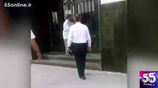 پیرمرد عصبانی با چکش به جان بانک افتاد
