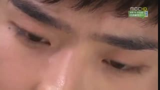 و اینک  لی جونگ سوک  سر جلسه کنکور و نا امیدی و سخت بودن سوالات و پشیمونی و در اخر فرار از سر جلسه کنکور خخخخ