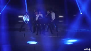 اجرا مانستر اکسو دیشب تو مراسم اس ام