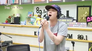 ‌اجرای زنده ی دیشب لی هونگ کی در kiss the radio این یکی دیگه محشره...پیشنهادمه...ت مهم..سوال دارم