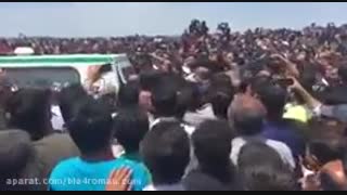 انبوهی از جمعیت مردمی در مراسم خاکسپاری آتنا اصلانی