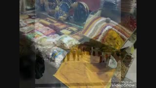 ورودی حرم..و سوغاتی :)