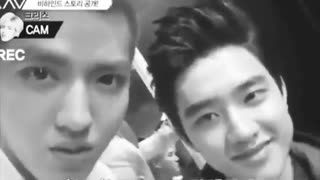 واییی بچه ها من هرسری اینو میبینم گریه میکنم ...یه  ویدیو ی قشنگ درباره ی رفتن کریس از اکسوه خیلی قشنگه ا رزشو داره