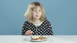 بچه های آمریکایی صبحانه های سراسر جهان رو امتحان میکنند!