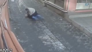 فیلم هولناک تجاوز به یک زن در کوچه خلوت