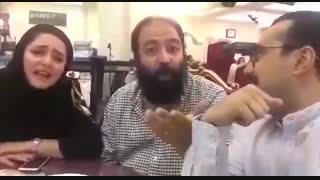 پاگشای نرگس محمدی و علی اوجی به همراه ساقدوش ها