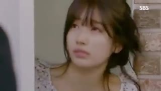 میکسی    ازبازیگران نقش اصلی  فیلم وقتی تو خواب بودی با بازی سوزی و لی جونگ سوک