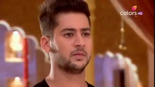 دور انداختن بستنی سورج توی سطل آشغال توسط ایملی + خلاصه