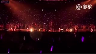 کنسرت exo-mama (زیر بارون*-*)