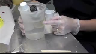 آموزش کار با رزین برای ساخت زیور آلات رزینی 1