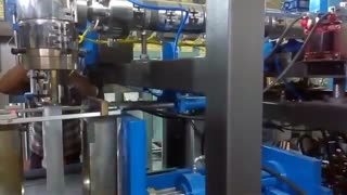 ساخت و تست دستگاه پلاستیک بادی تولید انواع دبه پلاستیکی