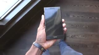 معرفی گوشی هوشمند RED Hydrogen One با نمایشگر هولوگرافی 3D