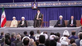 نماهنگی کوتاه، گلچینی از لحظات مراسم تنفیذ حکم ریاست جمهوری توسط رهبر انقلاب اسلامی - thaer.ir