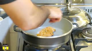 تهیه سالاد سزار با سسش و استیک مرغ خوشمزه در فودآکادمی