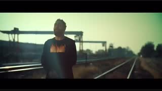 موزیک ویدئو موسیقی تیتراژ فیلم سینمایی «بیست و یک روز بعد» با صدای مهدی یراحى