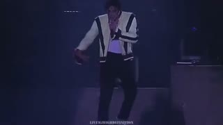 "50آهنگی که قبل از مرگ باید شنید"25.Michael Jackson-Thriller