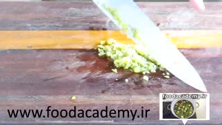 تهیه غذا با میگو خوشمزه یک  کیک ساندویچ سوئدی در فودآکادمی