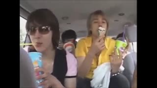 غذا خوردن دابل اس توی ماشین