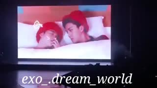 exo-شیومین خوابش نمی بره بقیرو بیدار می کنه