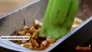 کیک سفید سیب و دارچین