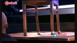 امریکن گات تلنت: اجرای دوم ماکسیم پاپازا که روی 42 تا صندلی تعادوله خودشو نگه میداره و داورا از ترس از روی صندلی شون بلند میشن