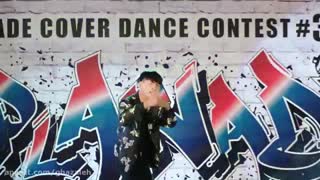 اجرای یه سری از دوستان با آهنگهای NCT وBTS برای جشن فارق التحصیلی *_*