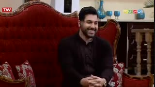 احسان خواجه امیری مهمان آخرین قسمت برنامه دورهمی