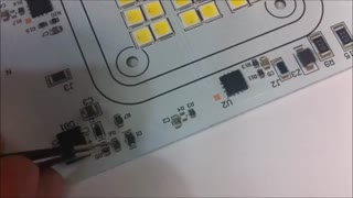 فرایند مونتاژ تجهیزات اس ام دی به روش دستی